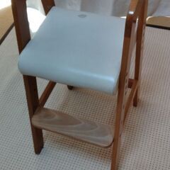 子供用　椅子の画像