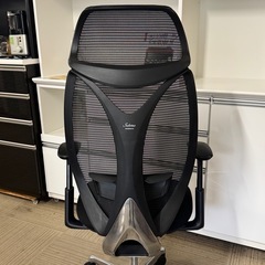 【超美品‼️】定価235,070円♪ オカムラ オフィスチェア サブリナシリーズ 事務椅子 イス エクストラハイバック ブラック♪の画像