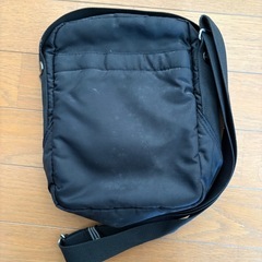 adidas ショルダーバッグ
の画像