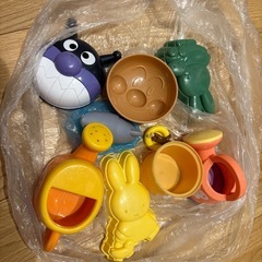 子供　ミュール　長靴　おまけ水遊びおもちゃ　セットの画像