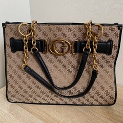 Guess バッグの画像