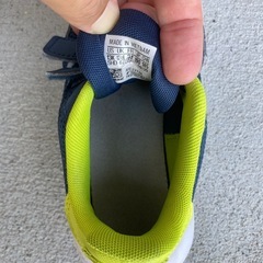 adidas 19cm 靴の画像