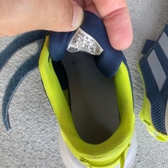 adidas 19cm 靴の画像