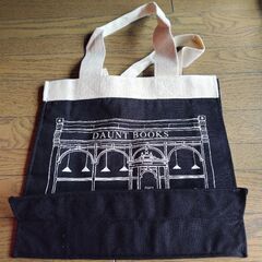 ロンドン老舗本屋DAUNT BOOKSのトートバッグの画像