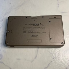 任天堂　DSi   LL   裸ソフト、充電器付きの画像