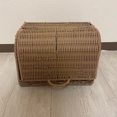 ラタンブレッドボックスの画像