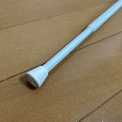 100均　突っ張り棒の画像