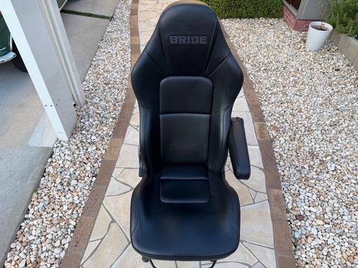 BRIDE ストリームクルーズ ハイエース用シートレール　アームレスト付