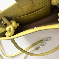 ZARA ミニショルダーバッグの画像