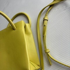 ZARA ミニショルダーバッグの画像