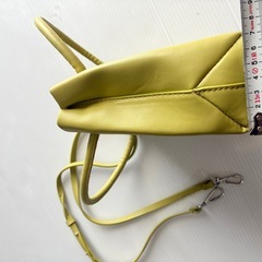 ZARA ミニショルダーバッグの画像