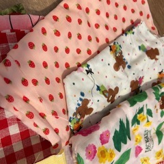⑦はぎれ　ダブルガーゼ　ジャッキー　花柄の画像
