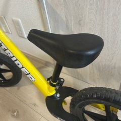 【中古】ストライダー　イエローの画像