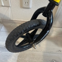 【中古】ストライダー　イエローの画像