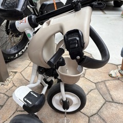 幼児三輪車の画像