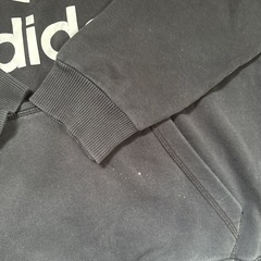 秋服 adidasパーカー Sの画像