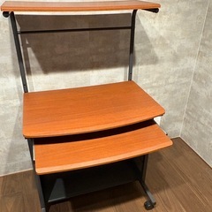 【無料】電子レンジ・パソコンラック・掛け、敷布団の画像