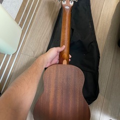 Sepia Crueミニギターの画像