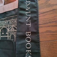 ロンドン老舗本屋DAUNT BOOKSのトートバッグの画像