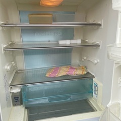 冷蔵庫　無料 (本日引き取り場合新品フライパン差し上げます)の画像