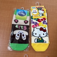 キャラクターソックス　1足¥100の画像