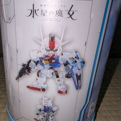 ガンプラ入りラウンドBOX SDガンダム ガンダムエアリアル クリアカラーの画像