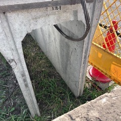 道路建設　部材　コンクリート　U字溝2000x610x960の画像