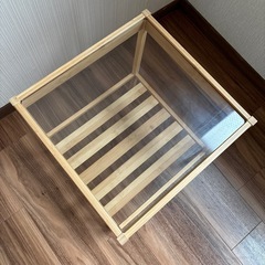 サイドテーブルの画像