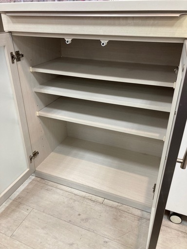 取りに来れる方限定！キッチンカウンターです！