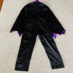 ボーイズ　ハロウィンマントとズボン（中古）の画像