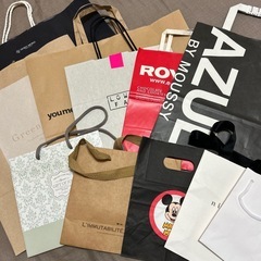 紙袋　ビニール袋の画像