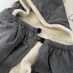 コンビ　ベビー　抱っこ紐　ケープ　防寒の画像
