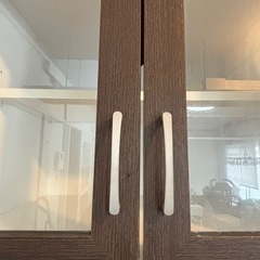 食器棚の画像