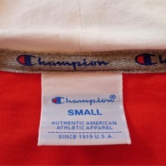 美品☆パーカー☆champion☆男女兼用☆赤×白☆M-L☆メンズS☆オシャレ☆の画像