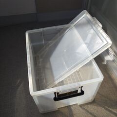 差し上げます：衣装ケース（中：66x44x33cm キャスター無）の画像