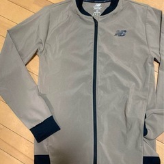 ニューバランス  ウエア　メンズ　ストレッチ　ジャケット 薄手  Sサイズの画像