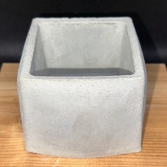 モルタル鉢
の画像