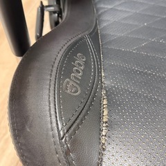 noblechair EPIC ゲーミングチェアの画像