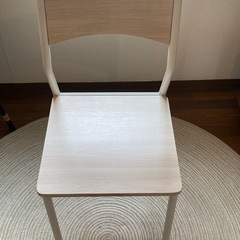ダイニングチェア2個の画像
