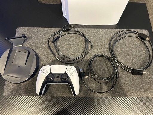 【取引中】PlayStation5 本体（ディスクドライブ搭載モデル・825GB）
