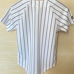 【未使用品】ニューヨーク・ヤンキース　子供用　レプリカユニフォーム　MAJESTICの画像