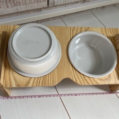 餌入れの画像