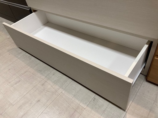 取りに来れる方限定！ニトリのローチェストです！