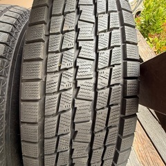 235/70R16アルミタイヤスタッドレスタイヤの画像