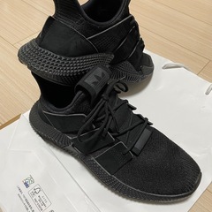 adidasスニーカーの画像