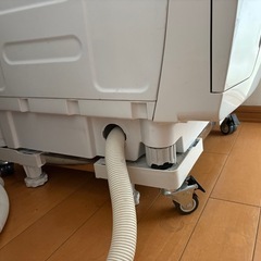 [一年補償付き]TOSHIBA ドラム式洗濯機 TW-95G8L本体の画像