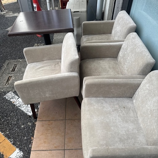 テーブルといイス