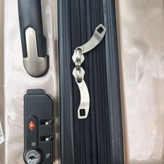早い者勝ち！！キャリーケースの画像