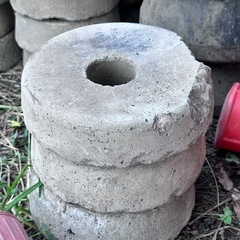 道路建設　備品　保安ポール台座　プラスチック製のみ5個鍋蓋タイプの画像