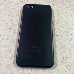 iPhone7 32GB auの画像